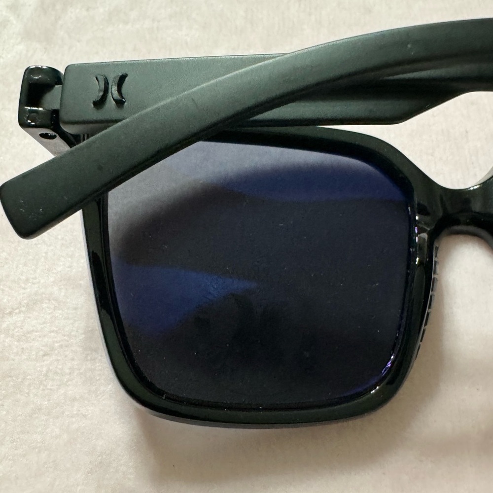 Hurley BLANCA Polarized Sunglasses – Black - Picture 2 of 12